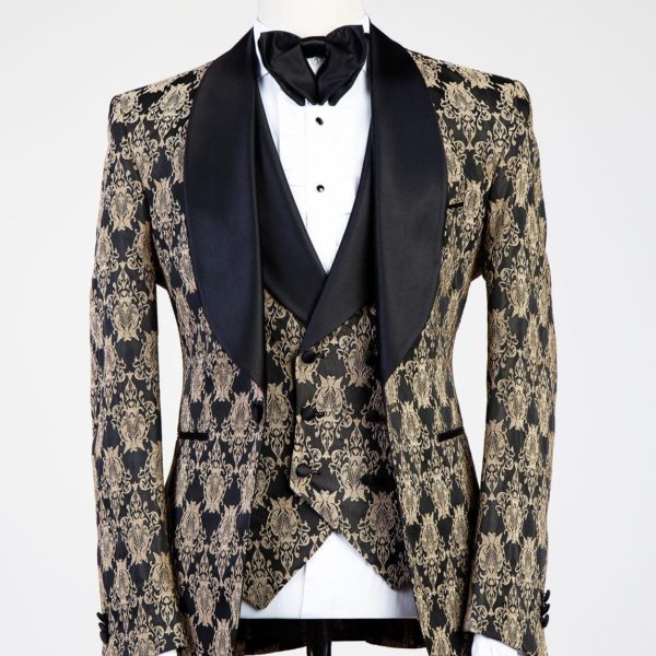 Fashuné Luxury Valentino Tuxedo