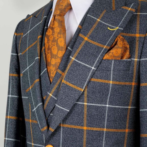 Fashuné Luciano Plaid Suit